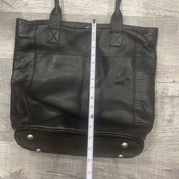 Piel - Picture 9 of 10